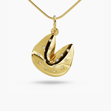 Fortune’s Kiss Pendant Necklace